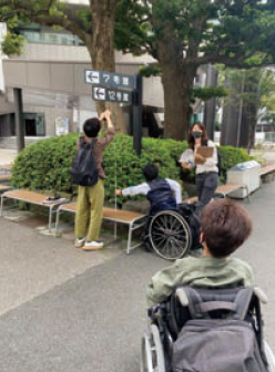 The Campus Team conducted a fieldwork survey in September with the participation of general students in order to understand what kind of signage would be ideal